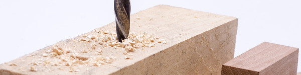 trapano nel legno