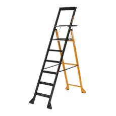 Guía para comprar una pequeña escalera de tijera para casa escalera de tijera de aluminio de cinco peldaños en un salón con cubetas y rodillos de pintura
