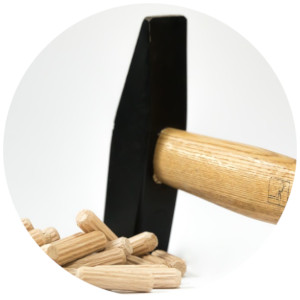 ¿Cómo ensamblar muebles de cocina en kit? martillo de carpintería y espigas de madera de haya de muebles en kit